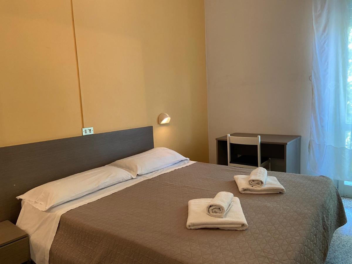 Hotel Britta Rimini Luaran gambar