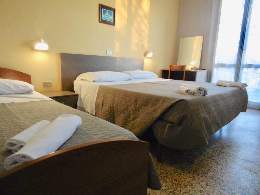 Hotel Britta Rimini Luaran gambar
