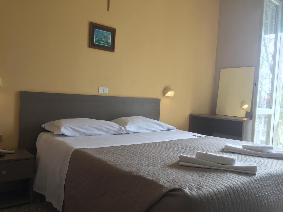 Hotel Britta Rimini Luaran gambar