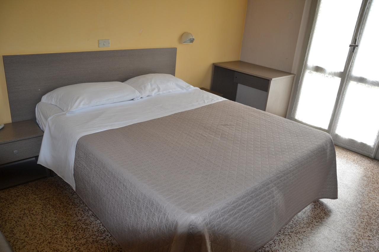 Hotel Britta Rimini Luaran gambar