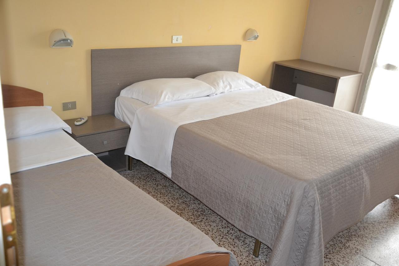 Hotel Britta Rimini Luaran gambar